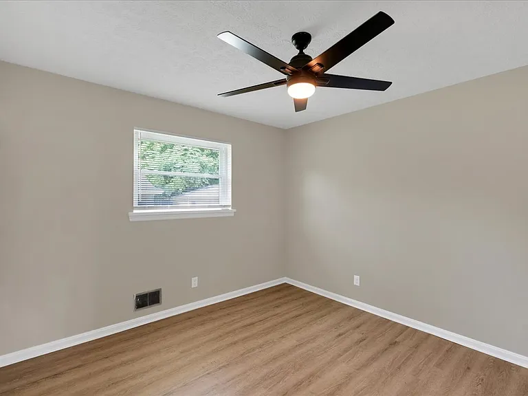 453 Flatlick Rd — Photo 18