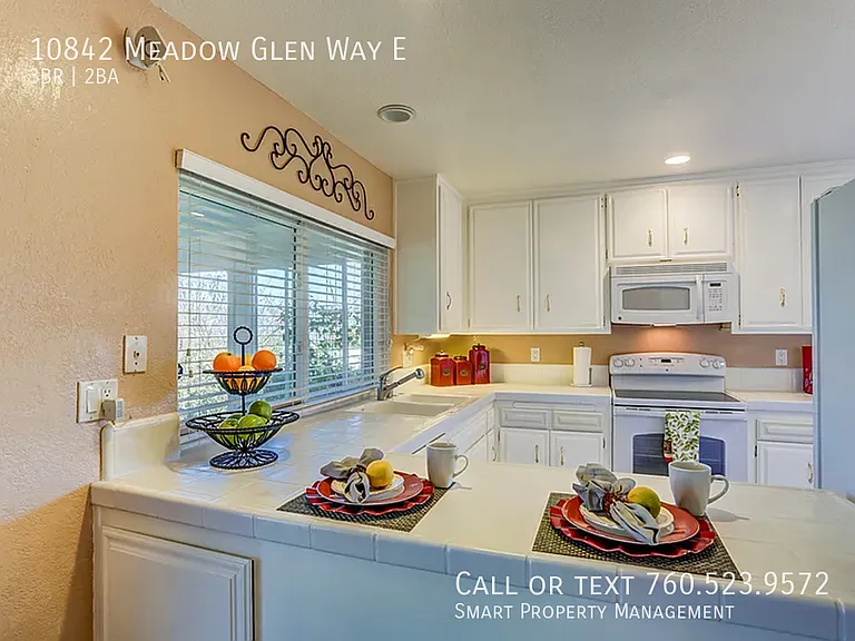 10842 Meadow Glen Way E — Photo 11