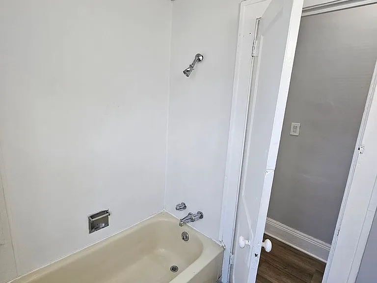 3610 E 120th St #3 — Photo 6