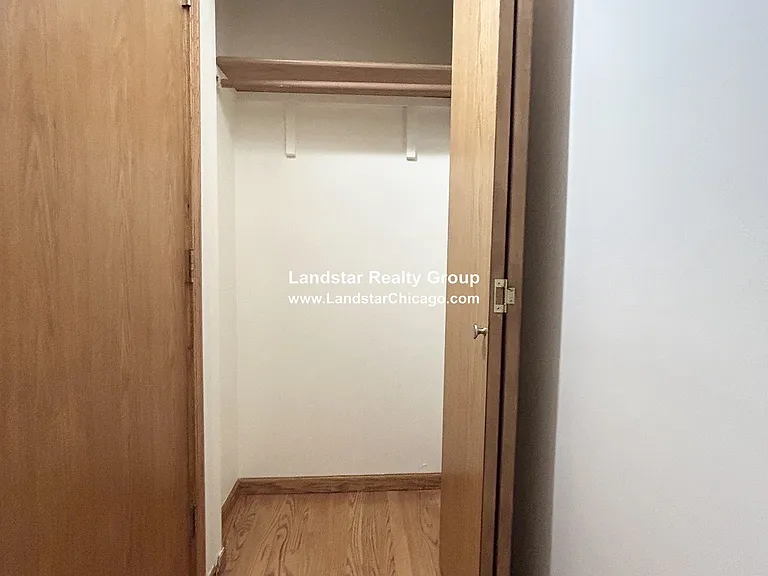 1427 N Wood St #1F — Photo 18