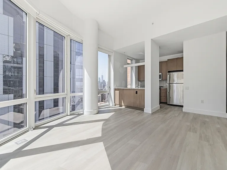 86 Fleet Pl #31R — Photo 4