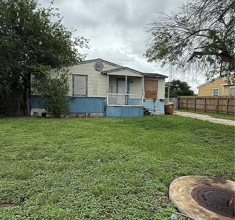2nd image of 1350 Daytona Dr #1
