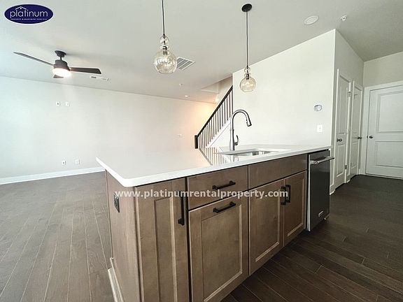 4th image of 1249 Winterhaven Dr