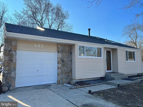247 Montgomery Dr, Mantua, NJ 08051