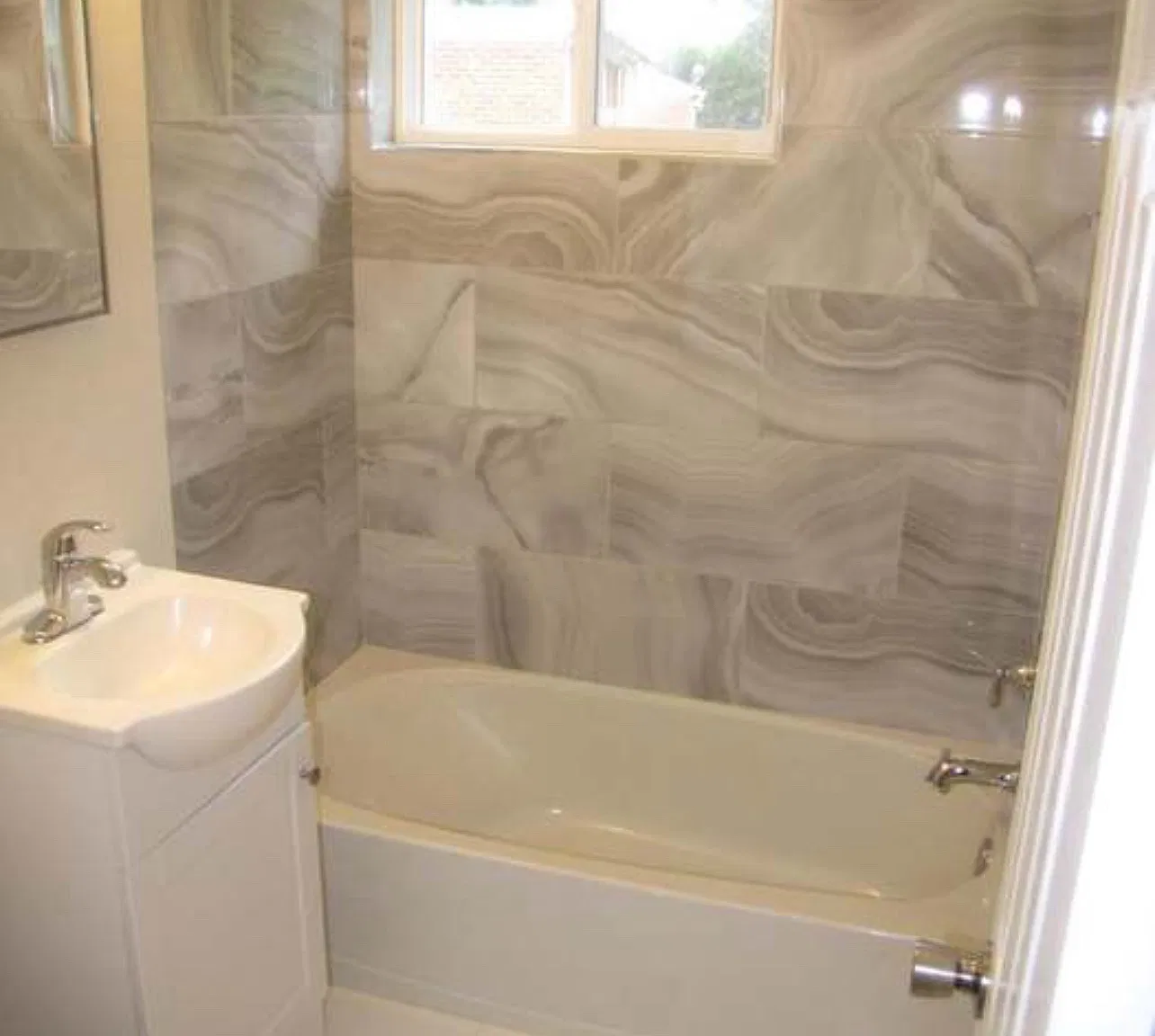 2 bed, 864 sqft, $1,995 — Photo 3