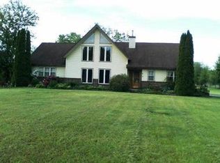 616 Carleton Rockwood Rd, Carleton, MI 48117