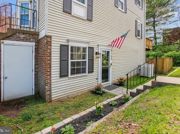 4165 Pleasant Meadow Ct #97C, Chantilly, VA 20151