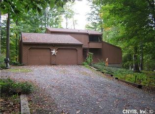 2656 Howlett Hill Rd, Marcellus, NY 13108