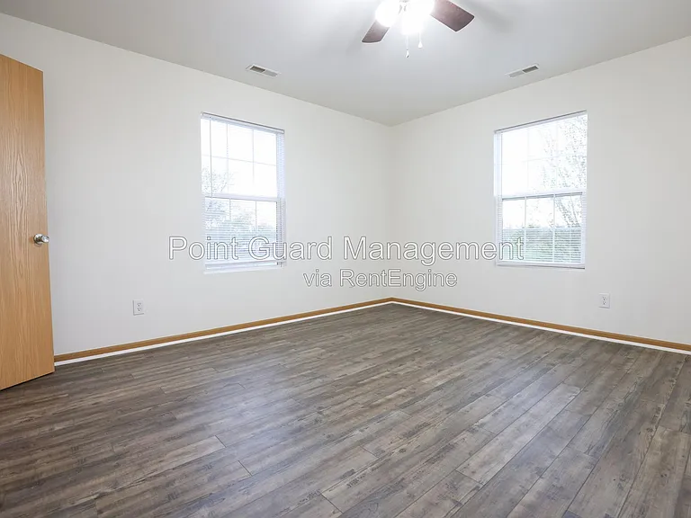1003 Avenue K #6 — Photo 11
