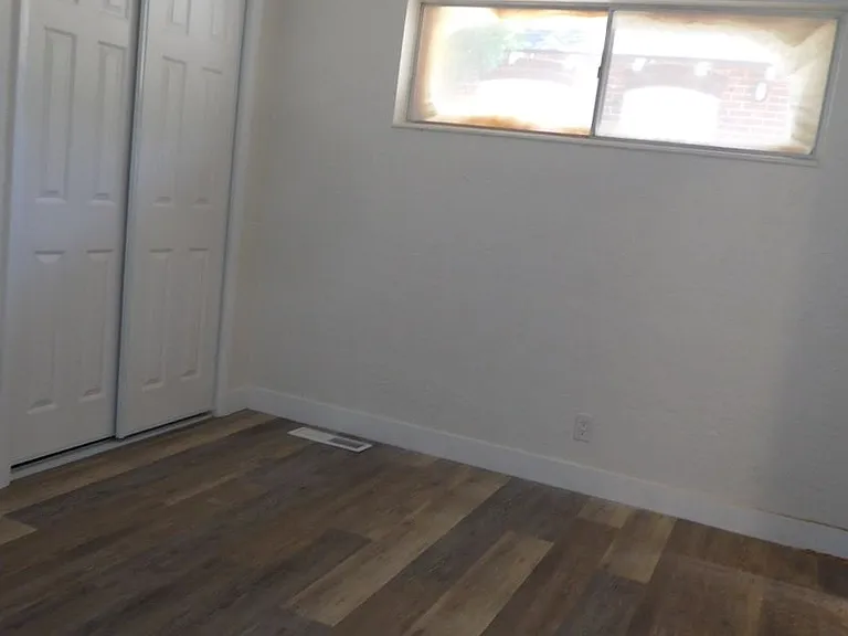1266 N Sierra St — Photo 11