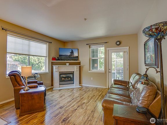 5th image of 10800 SE 17th Circle #L129