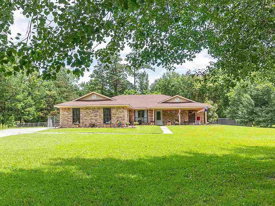 1st image of 1011 Pinewood Blvd