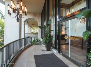 1040 N Lake Shore Dr APT 5B, Chicago, IL