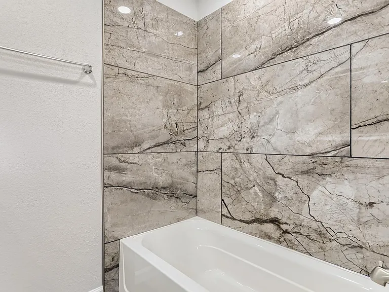 7804 E Hampden Cir — Photo 16