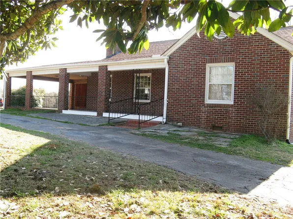 1341 Highway 28 N, Abbeville, SC 29620