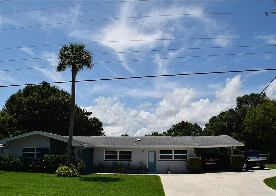 1st image of 1002 SE 8th Ave