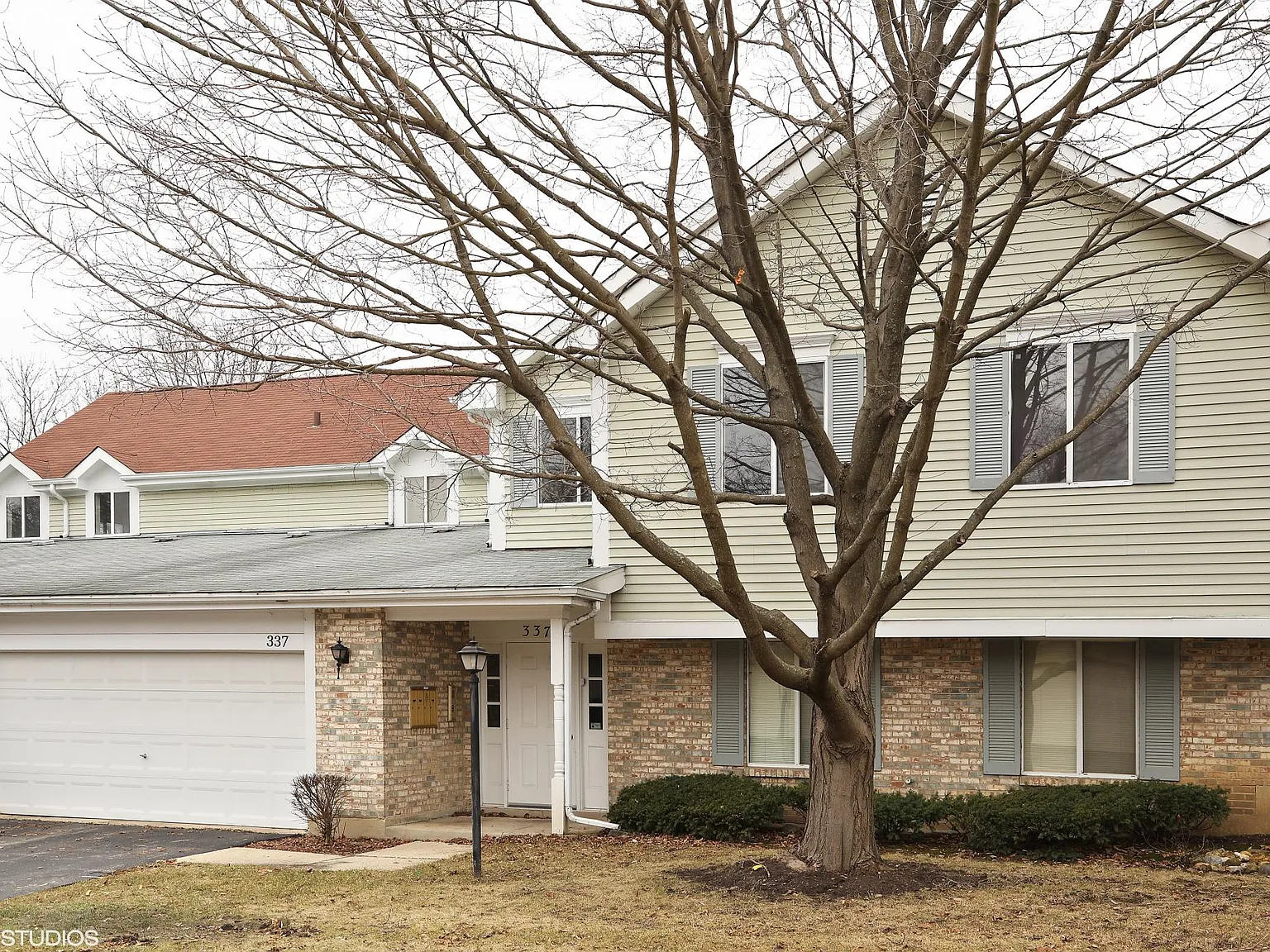 3 bed, 1189 sqft, $2,190 — Photo 1