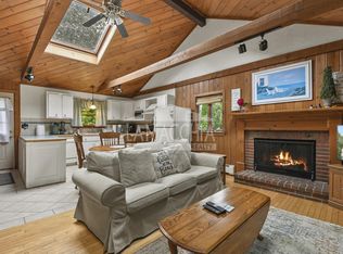 8 Sunset Dr, East Falmouth, MA 02536