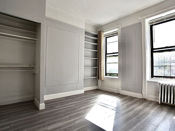 2nd image of 13 Saint Marks Pl APT 7