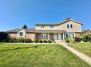 2748 Mineral Point Ave, Janesville, WI 53548