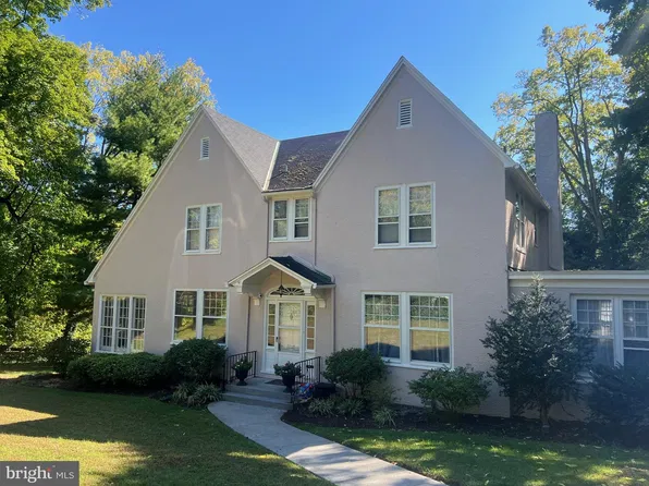 2203 Chestnut St, Harrisburg, PA 17104