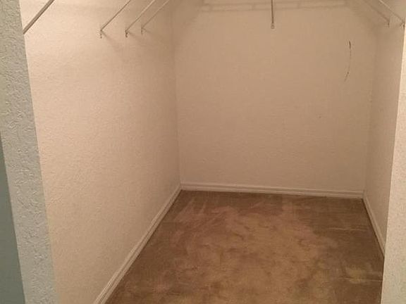 4th image of 11415 NW 34th Pl