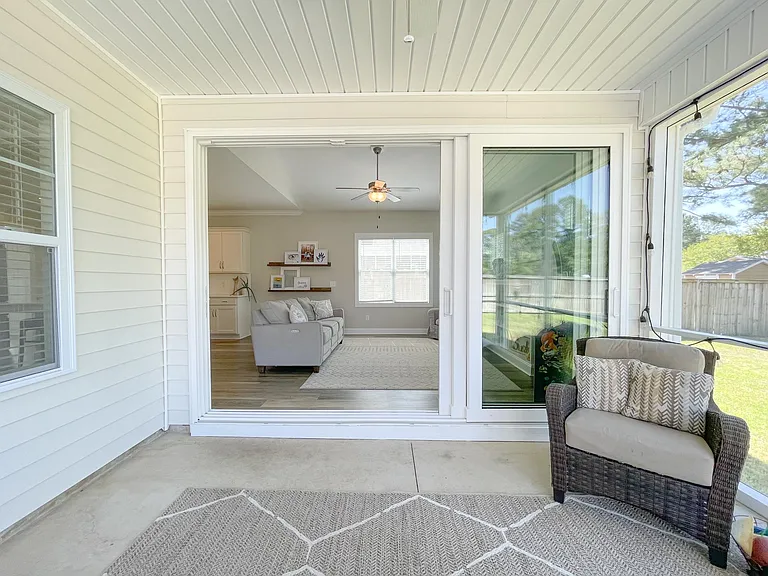 455 Aurora Pl — Photo 30