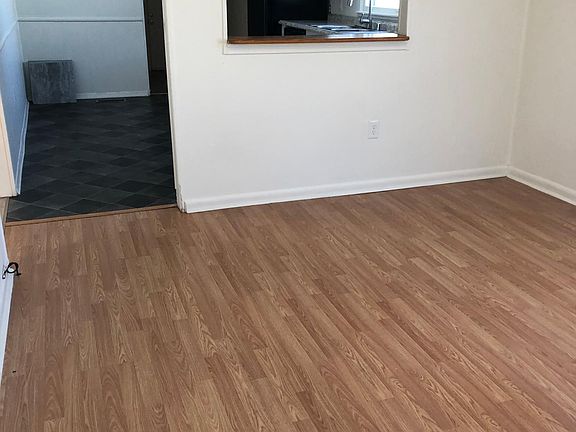 5th image of 109 E Kentucky Ave