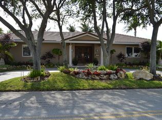 7 Minnetonka Rd, Sea Ranch Lakes, FL 33308