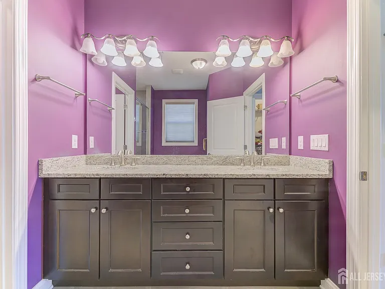 6 Michelangelo Dr S — Photo 24