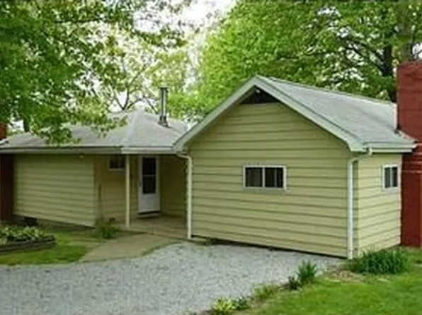 1716 Pine Run Rd, Rochester, PA 15074