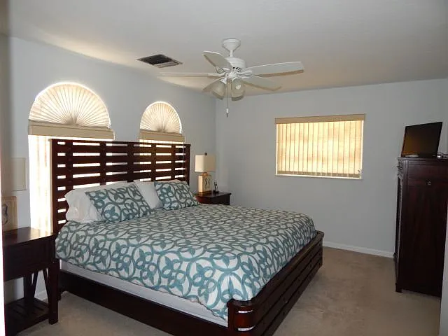 817 Bay Dr — Photo 5