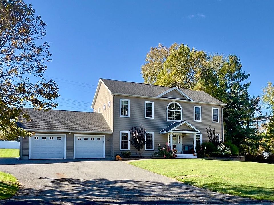 1st image of 12 Juliana Dr