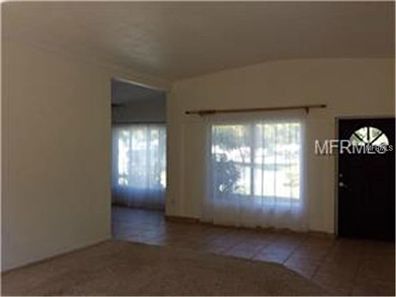 2nd image of 6230 Hampton Ct N