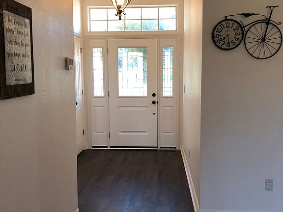 3rd image of 1541 Golden Pond Dr
