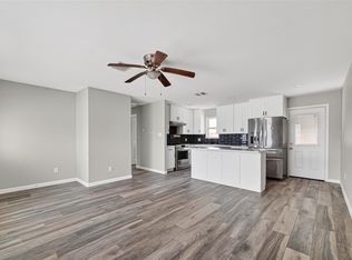 4106 White St, Bacliff, TX 77518