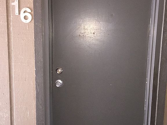 3rd image of 112 Robinwood Dr APT 16