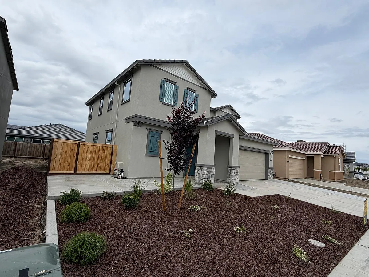 Building Photo - 16059 Pirates Cove Ln