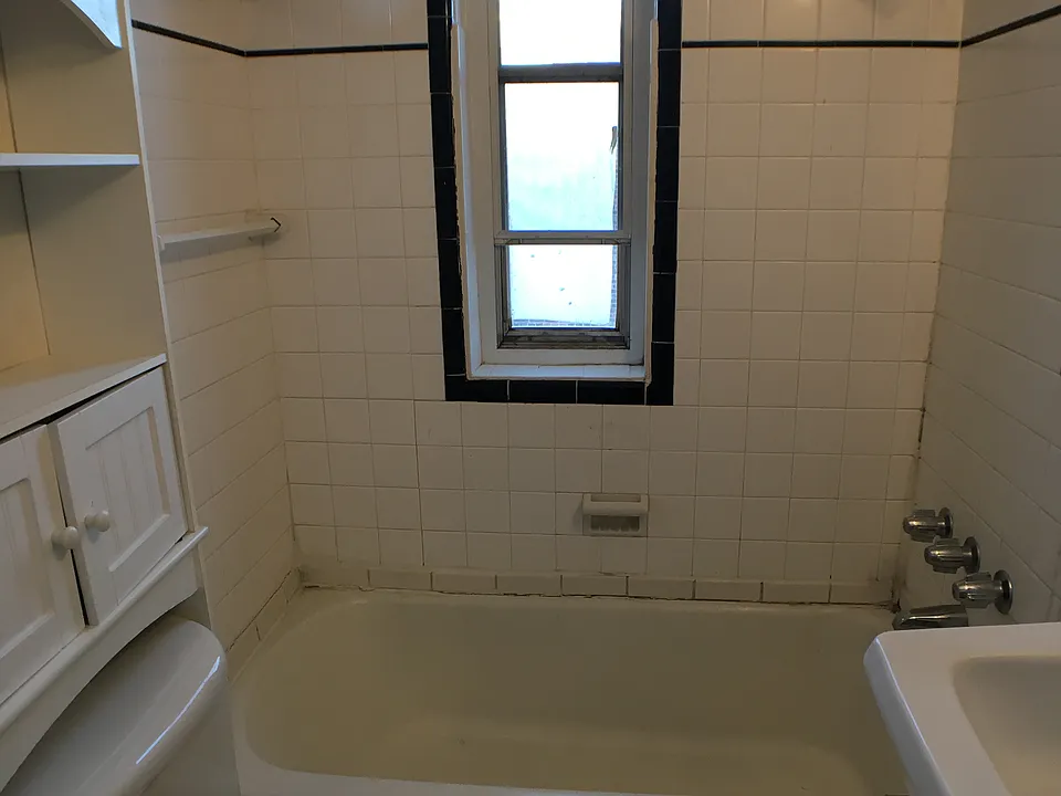 403 S 40th St #3R