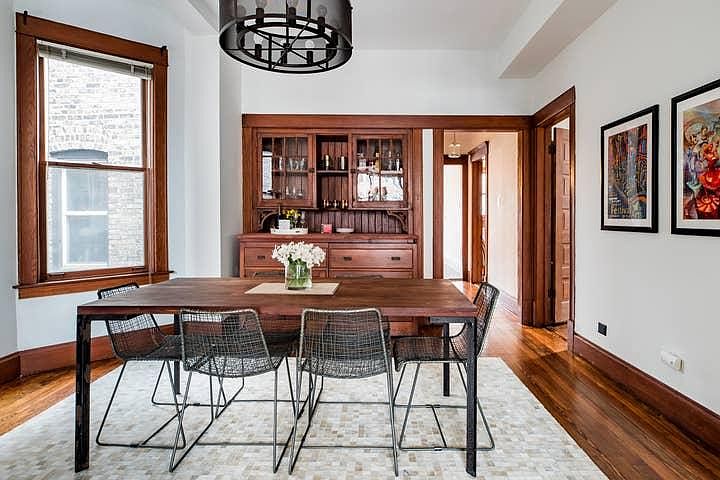 1st image of 3830 N Kenmore Ave #2