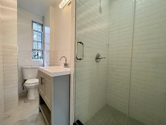 Rented by Building Equity Real Estate LLC | media 20