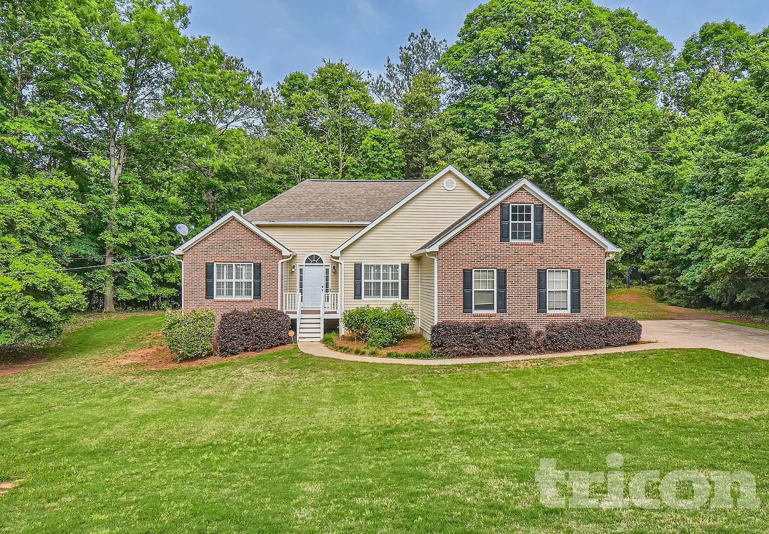 390 River Point Dr McDonough GA — Photo 2