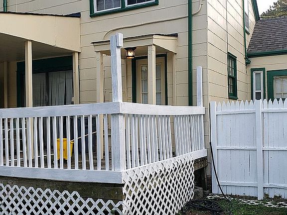 2nd image of 2314 Leckie St