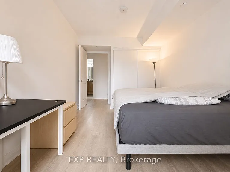 5162 Yonge St #Townhouse 10 — Photo 7