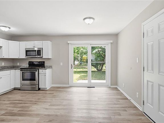 5th image of 11215 Herrick Ave