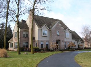 20875 Bartlett Dr, Brookfield, WI 53045