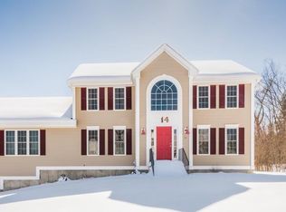 14 Autumn Gate Cir, Millbury, MA 01527