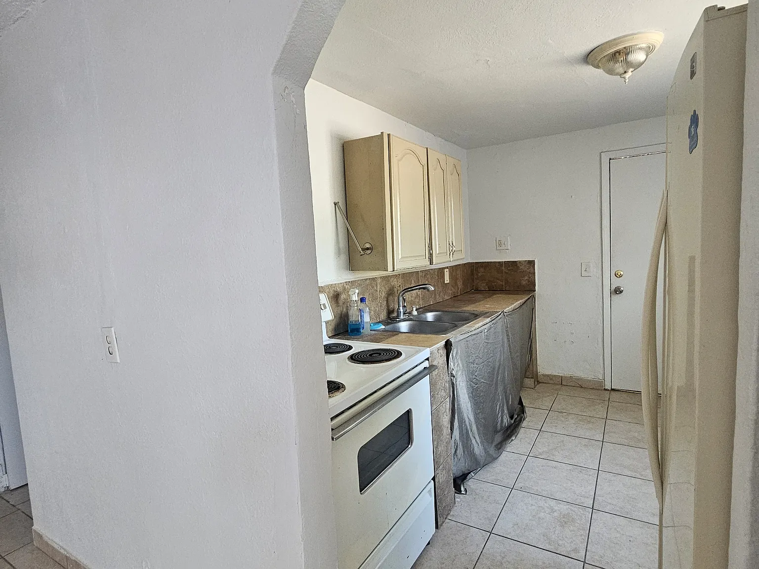 Studio, $1,075 — Photo 2