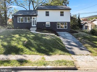 363 Raymond Rd, Enola, PA 17025
