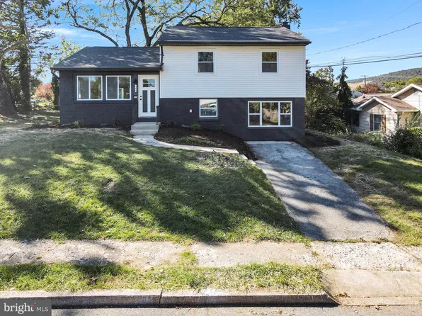 363 Raymond Rd, Enola, PA 17025
